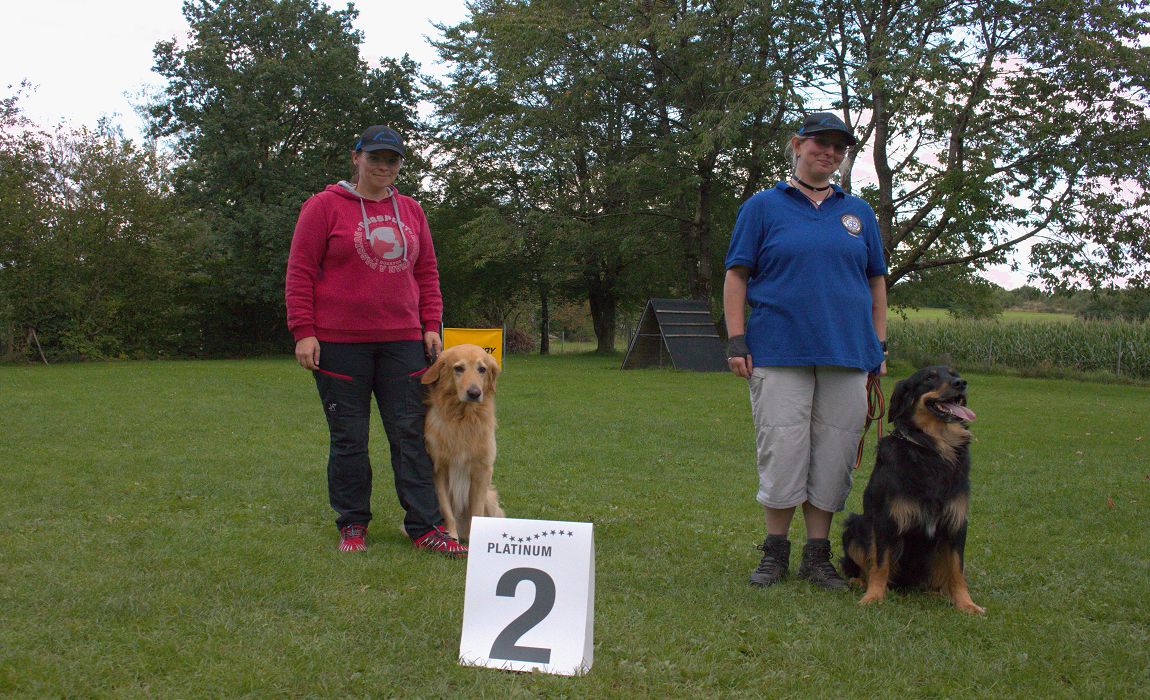 BH Platz 2 Saskia Rauner mit Grisu von der Fohlenweide und Miriam Schwädas mit Cherry vom alten Pütt