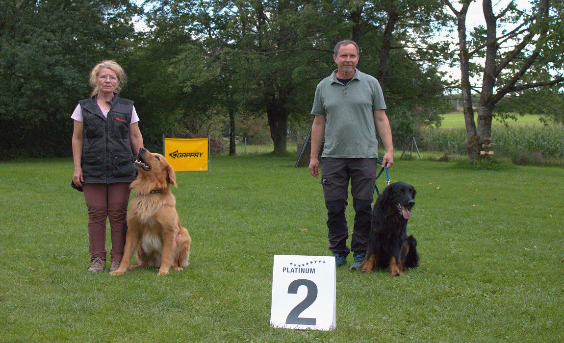 IGP Platz 2 Britta Klesper mit Cetan von den Dünenflitzern und Dietmar Najewski mit Arras vom Opladener Wäldchen